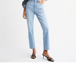 Abercrombie Ankle Straight (Ultra Light Wash)